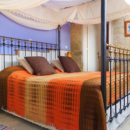 לרנקה Zoes Traditional Apartments, Bed & Breakfast מראה חיצוני תמונה