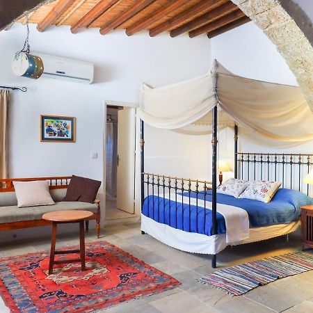 לרנקה Zoes Traditional Apartments, Bed & Breakfast מראה חיצוני תמונה